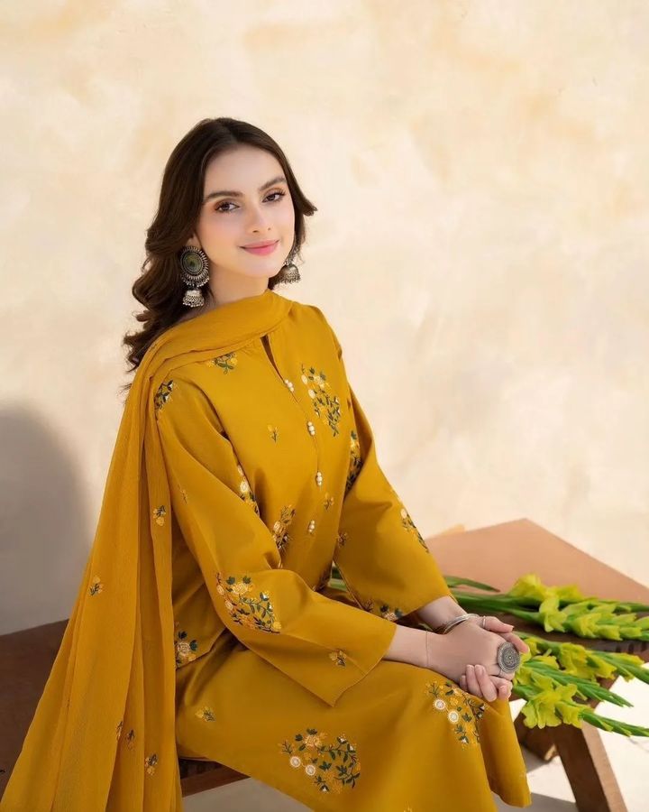 JAZMIN - 3PC DHANAK EMBROIDERED SHIRT WITH CHIFFON EMBROIDERED DUPATTA AND TROUSER -BIC-3223