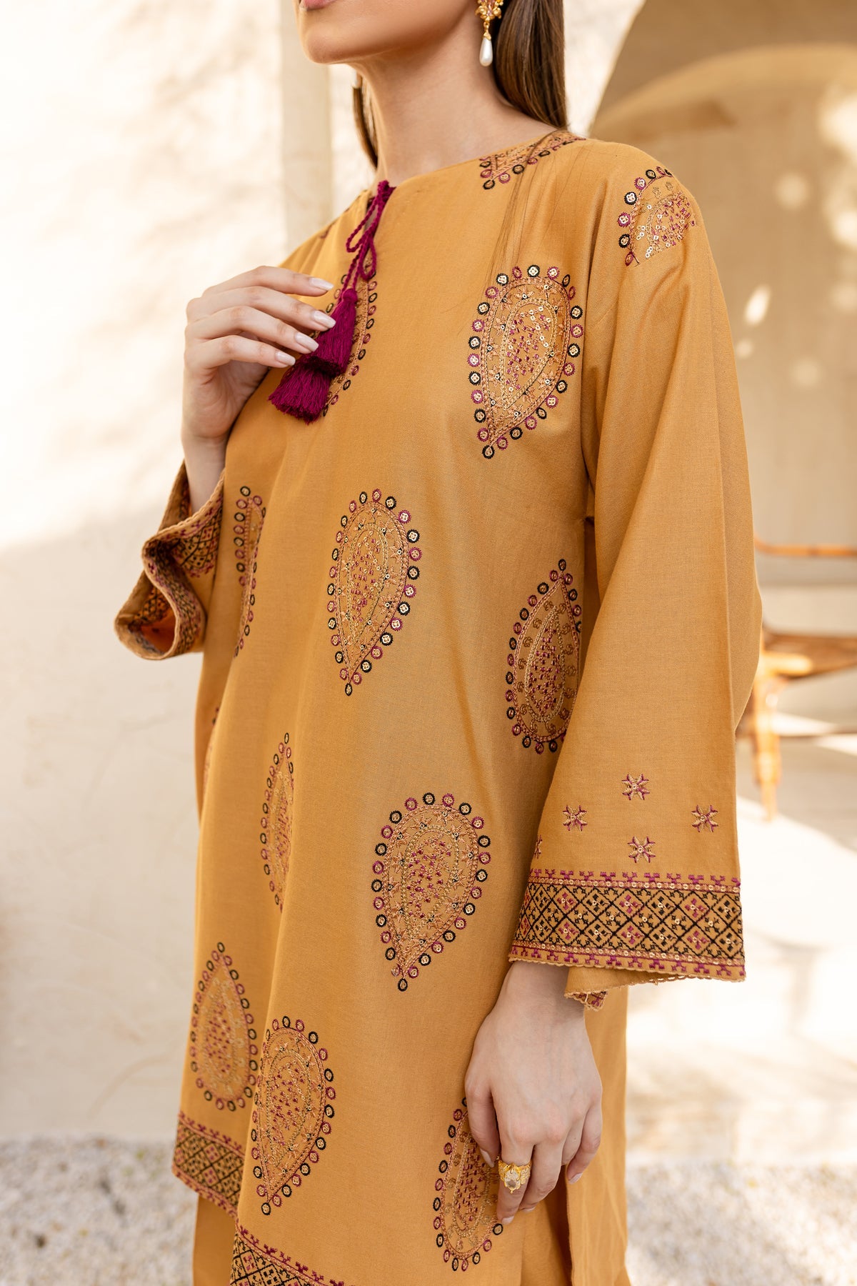 ZARA SHAHJAHAN-2PC DHANAK EMBROIDRED SHIRT WITH AND EMBROIDRED TROUSER-BIC-3334