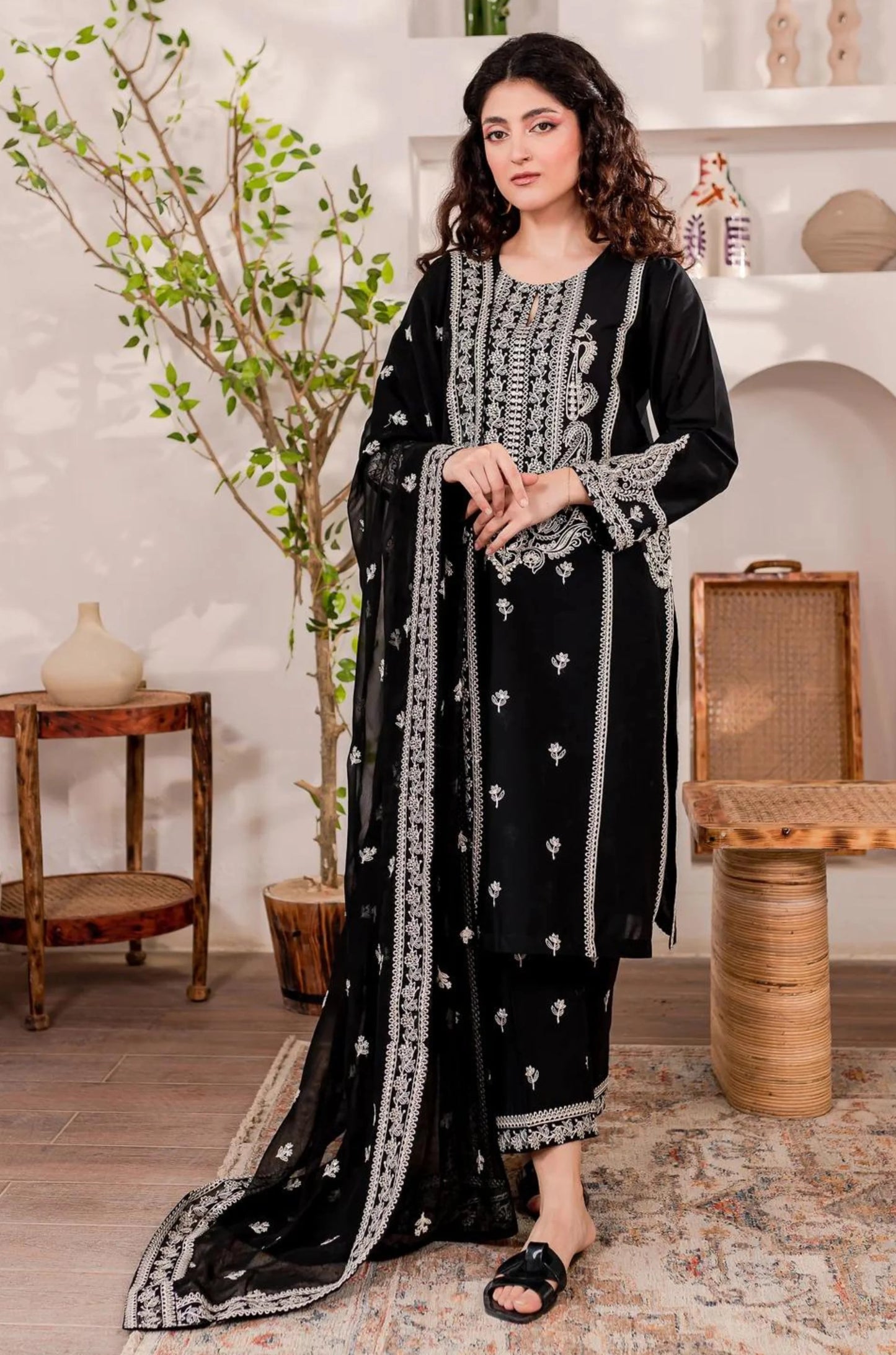 BATIK - 3PC DHANAK EMBROIDERED SHIRT WITH EMBROIDERED ORGANZA DUPATTA AND TROUSER-BIC-3125