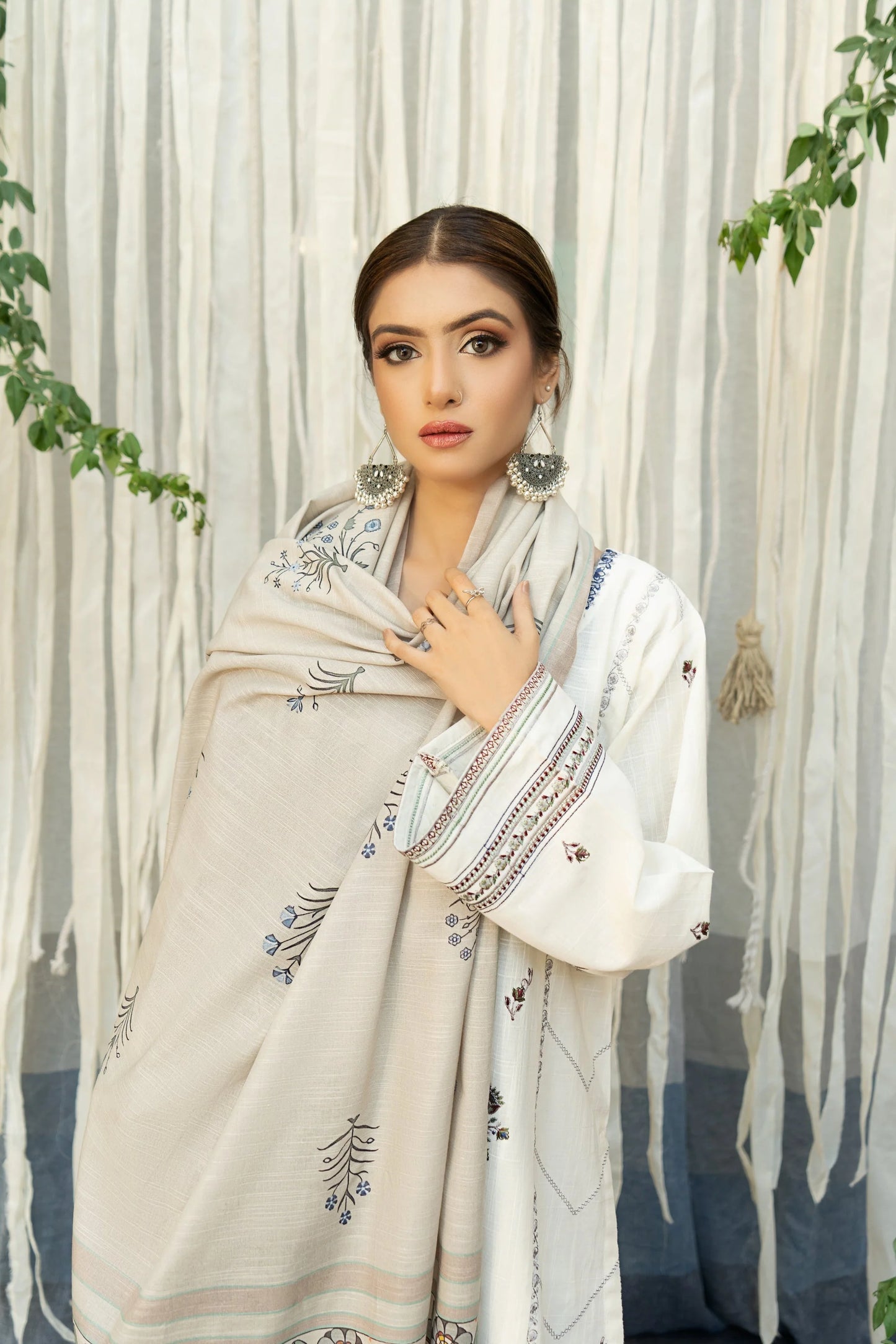 URGE - 3PC DHANAK EMBROIDERED SHIRT WITH COUTURE WOOL SHAWL AND TROUSER-BIC-3112