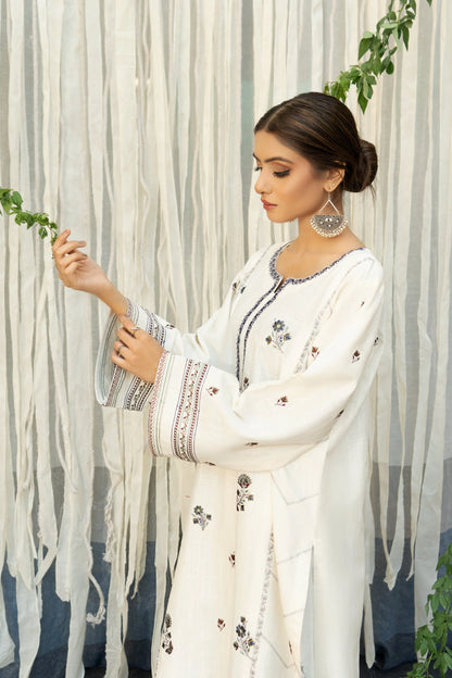 URGE - 3PC DHANAK EMBROIDERED SHIRT WITH COUTURE WOOL SHAWL AND TROUSER-BIC-3112