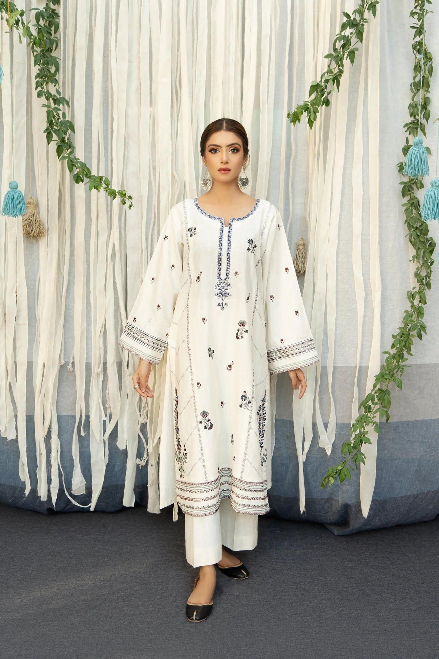 URGE - 3PC DHANAK EMBROIDERED SHIRT WITH COUTURE WOOL SHAWL AND TROUSER-BIC-3112