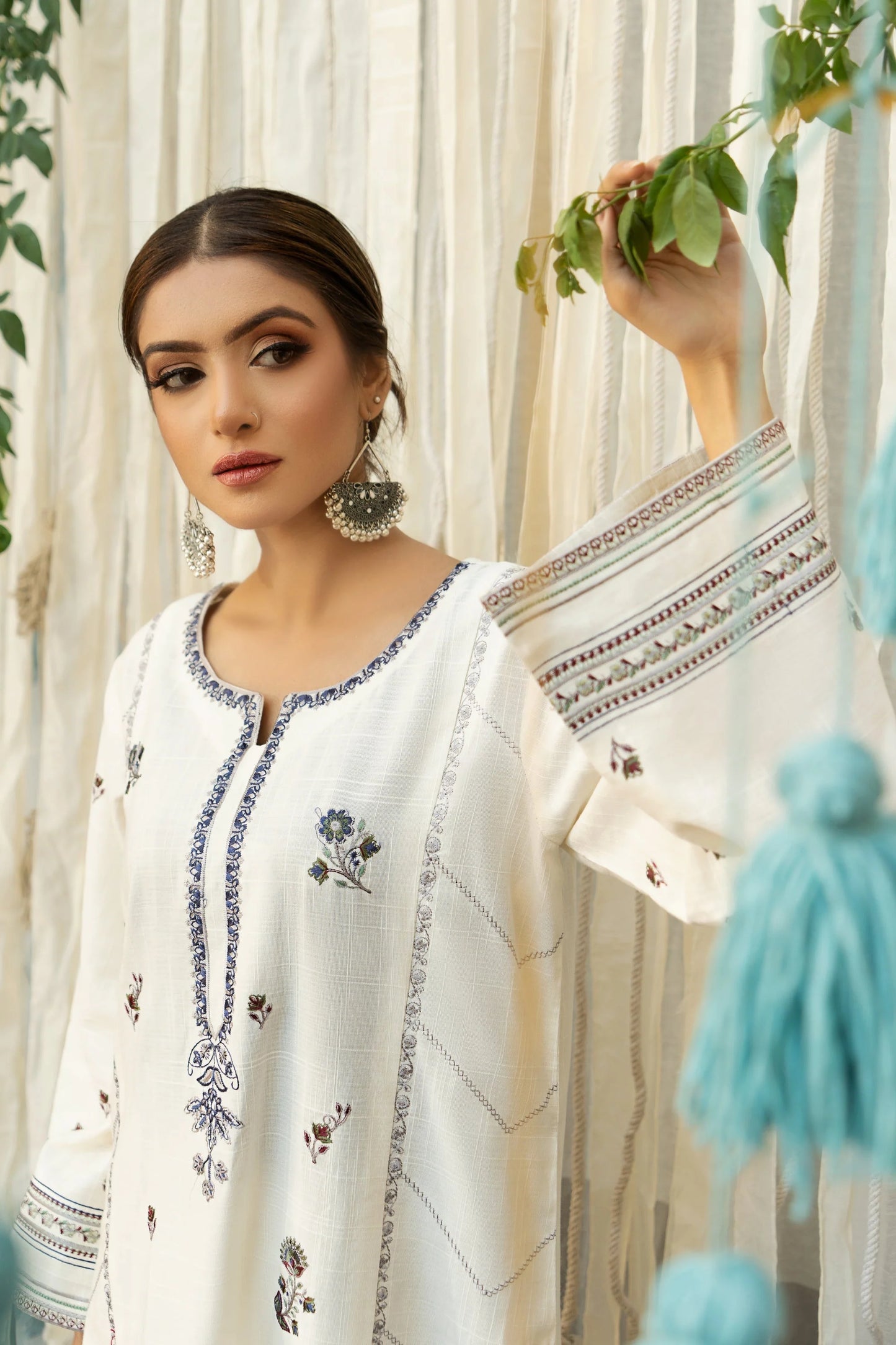 URGE - 3PC DHANAK EMBROIDERED SHIRT WITH COUTURE WOOL SHAWL AND TROUSER-BIC-3112