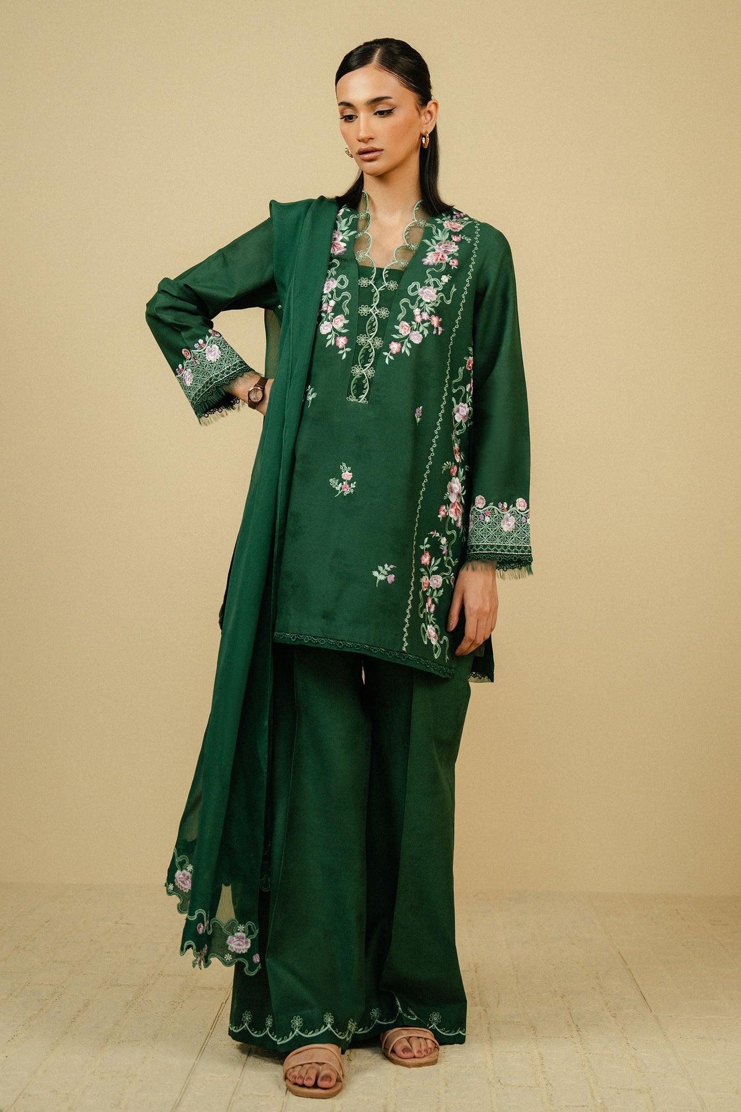 ZAHRA SHAHJAHAN-3PC DHANAK EMBROIDERED SHIRT WITH CHIFFON EMBROIDRED DUPATTA AND TROUSER-BIC-3267